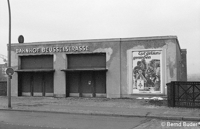Bild: Eingangsgebäude