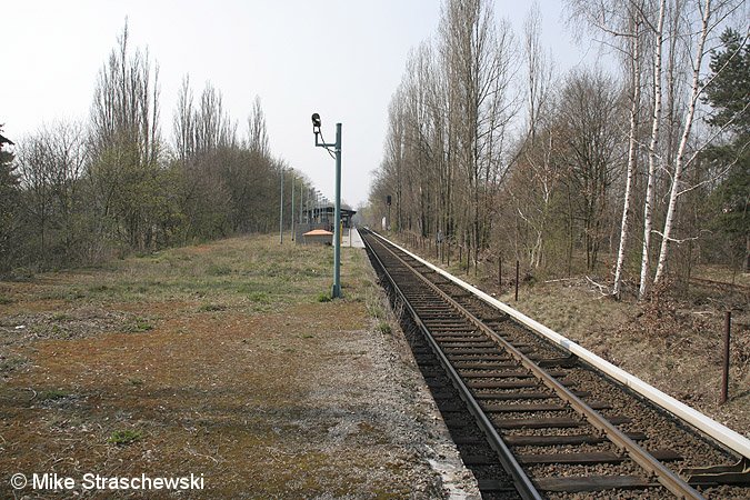 Bild: Bahnsteig im April 2007
