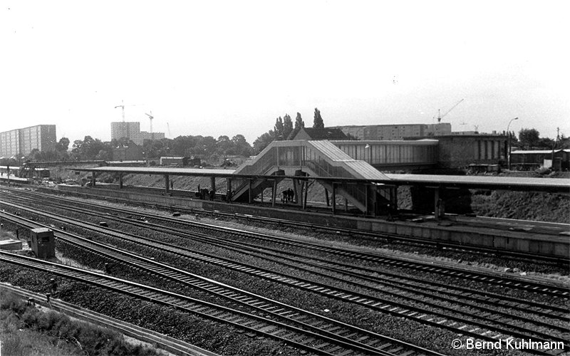 Bild: neuer und alter Bahnsteig