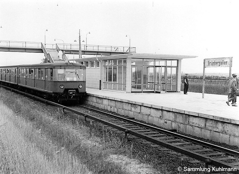 Bild: Bahnsteigansicht im August 1963