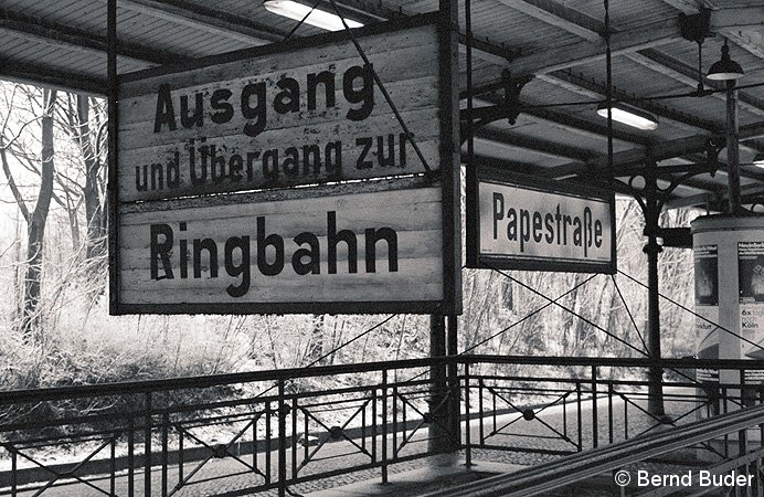 Bild: Hinweistafel