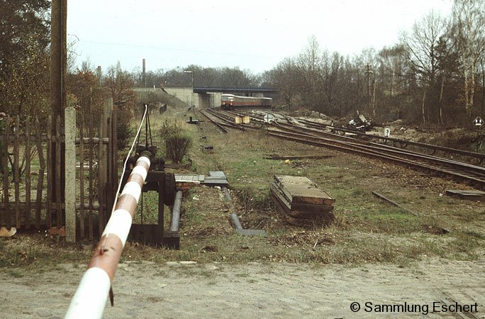 Bild: Bahnübergang Bruno-Bürgel-Weg