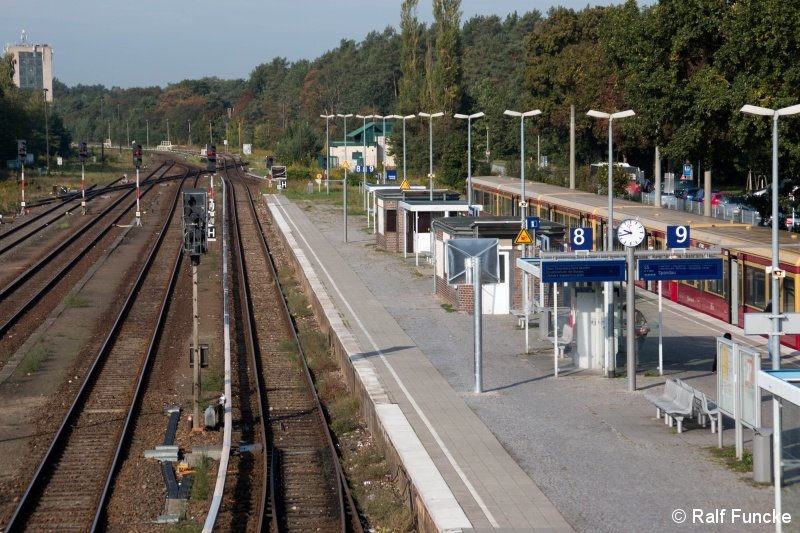 Bild: Bahnsteigansicht im September 2015
