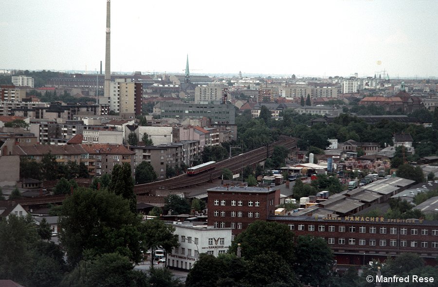 Bild: Stadtbahn zwischen Bellevue und Lehrter Stadtbahnhof