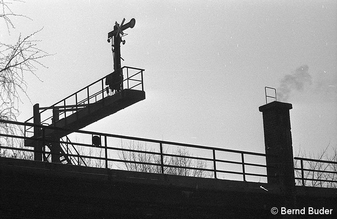 Bild: Signalausleger zwischen Leh und Bev