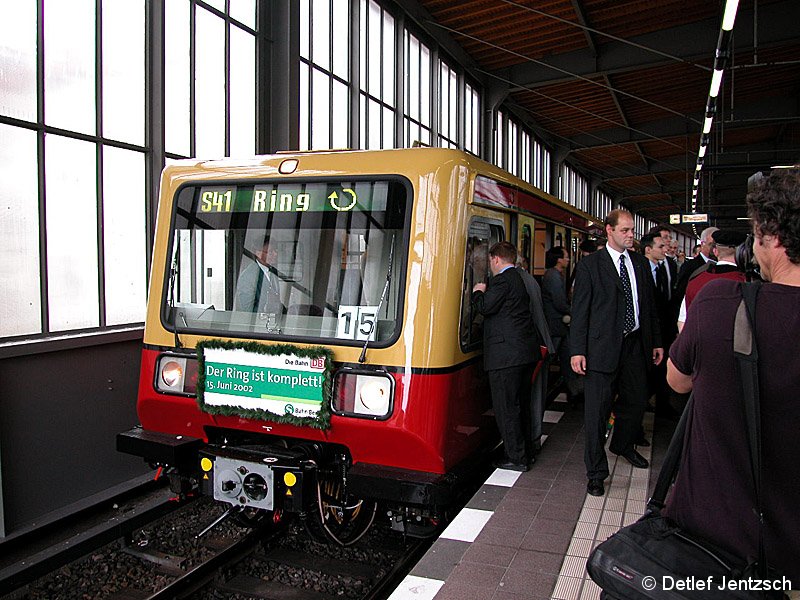 Bild: Essenfassen in Schöneberg