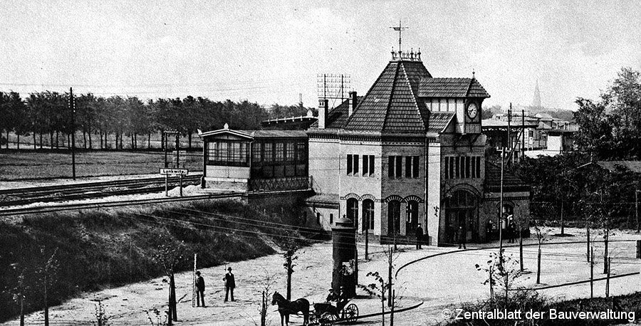 Bild: Bahnhofsgebäude Lankwitz